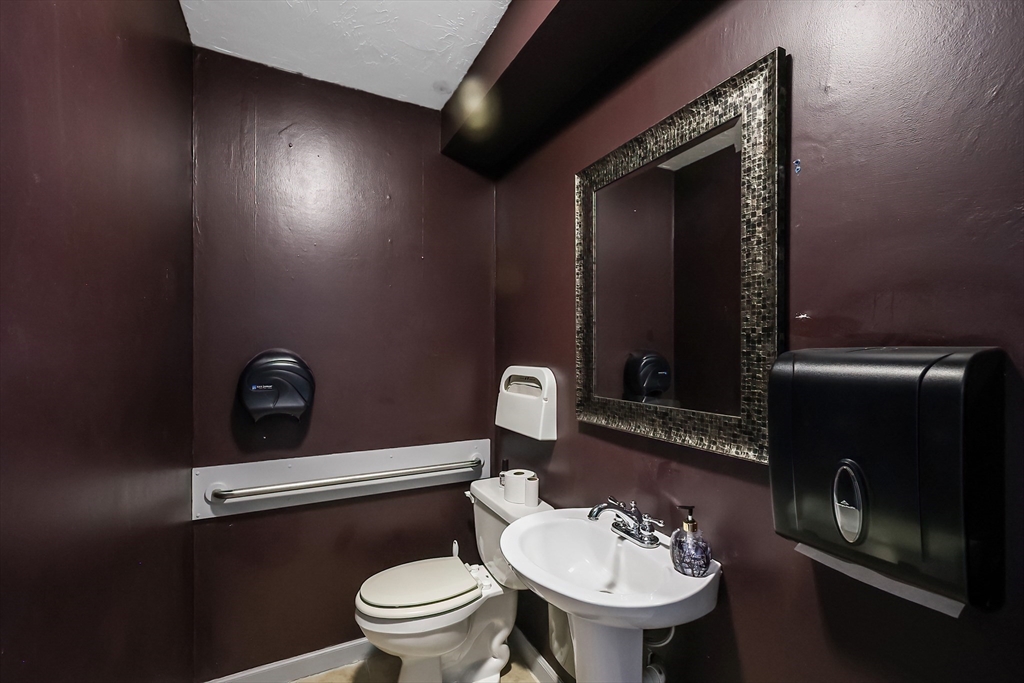 338 Church St Property Photo 11