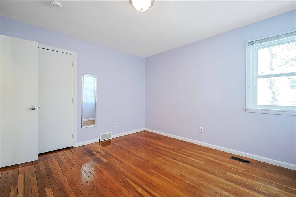 338 Church St Property Photo 33