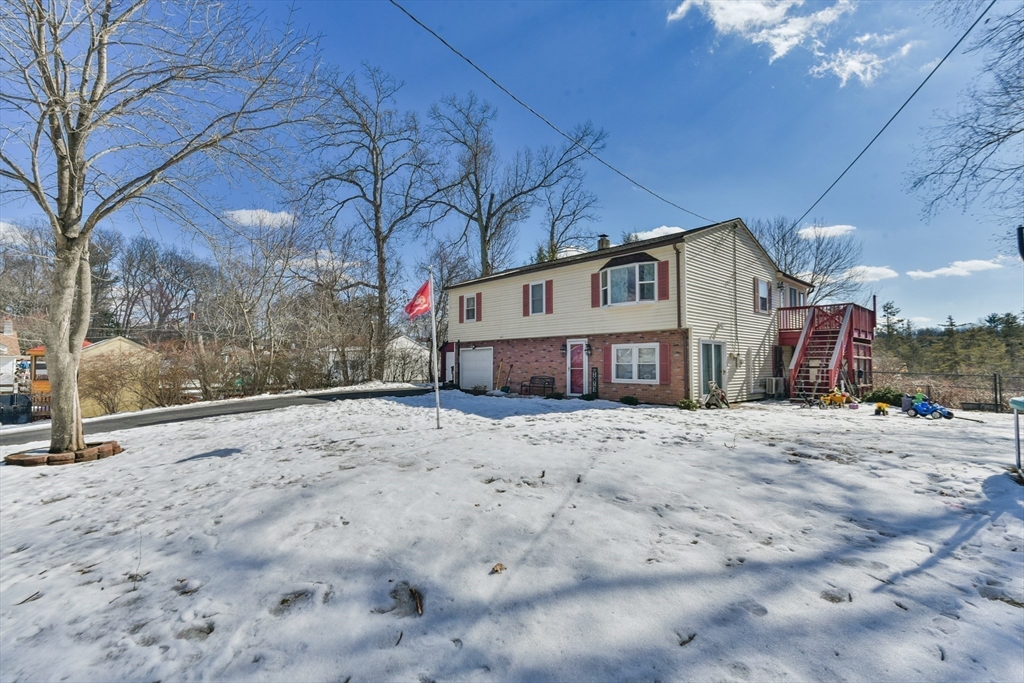 120 Lakeside Ave Property Photo
