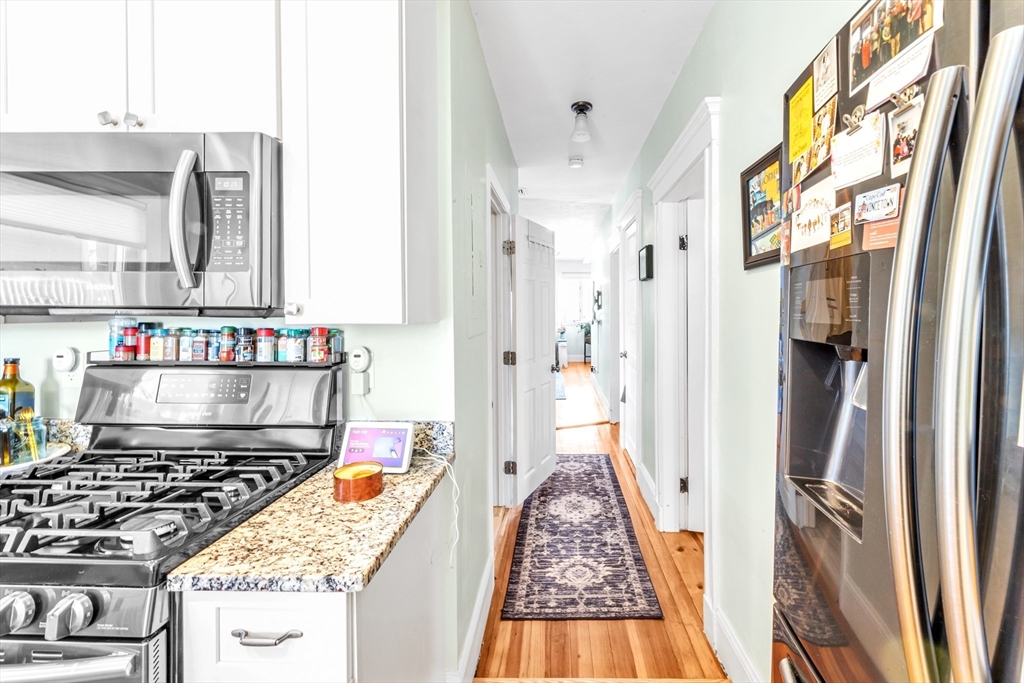 47 Metropolitan Ave Property Photo 5