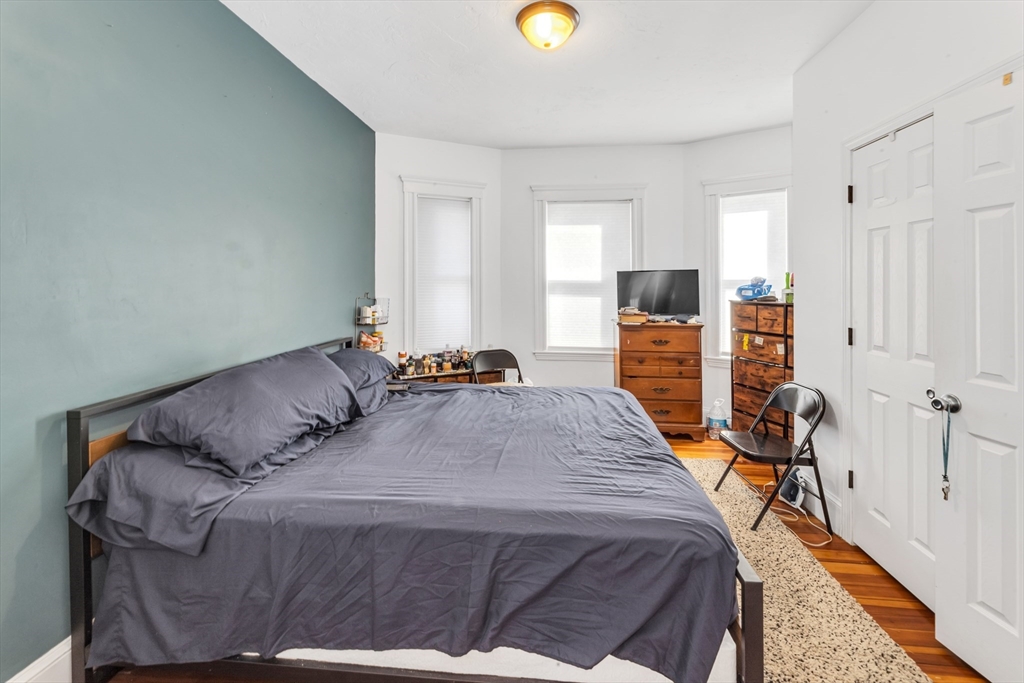 47 Metropolitan Ave Property Photo 22