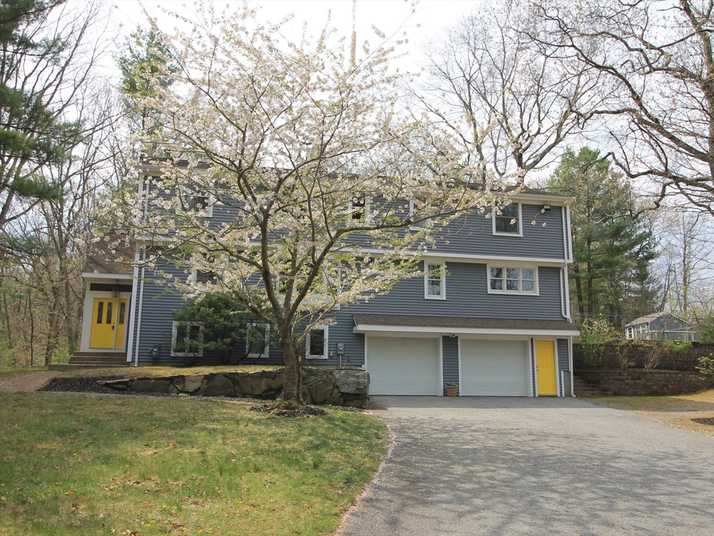 655 Central St Property Photo