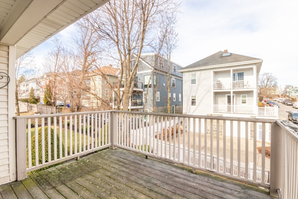 76 Westglow St Property Photo 33