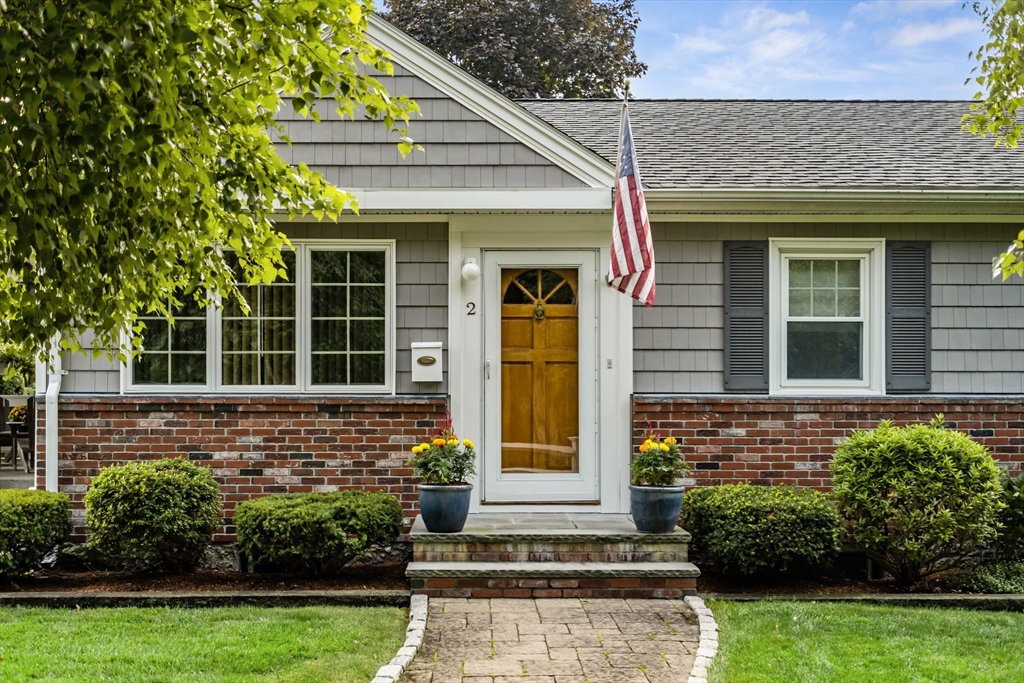 2 Locust Cir Property Photo