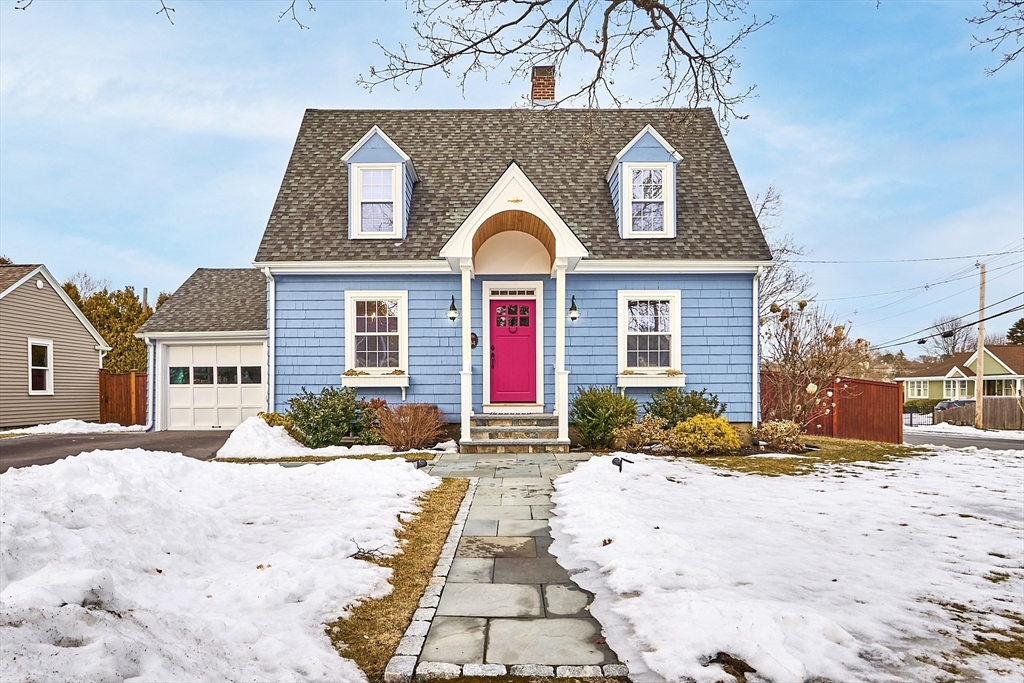 34 Rose Ave Property Photo