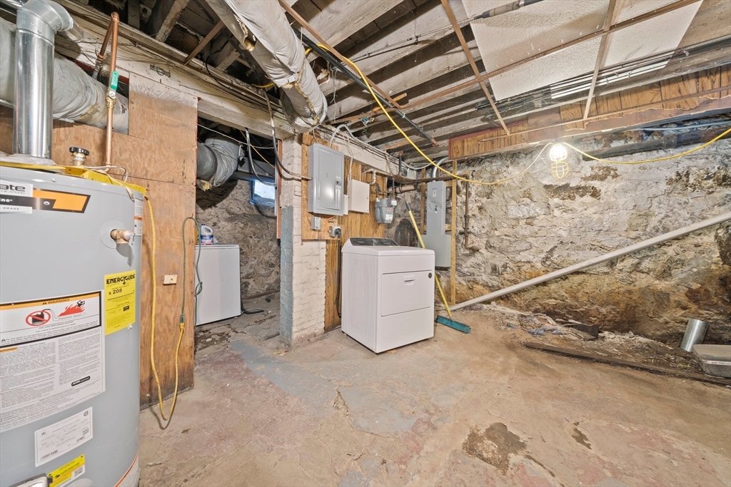 707 Washington St Property Photo 21