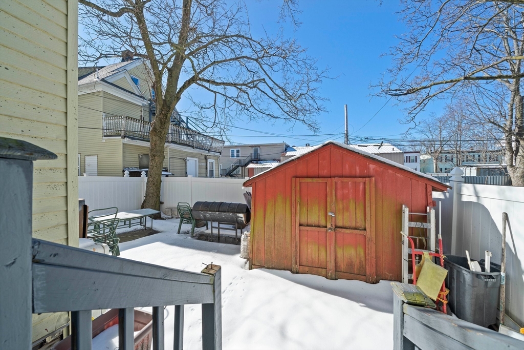 707 Washington St Property Photo 22