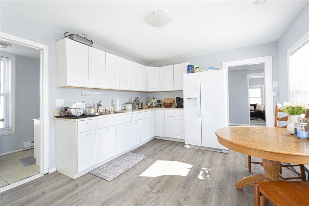21 Orient St Property Photo 6