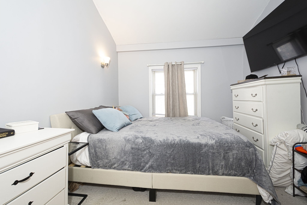 21 Orient St Property Photo 17