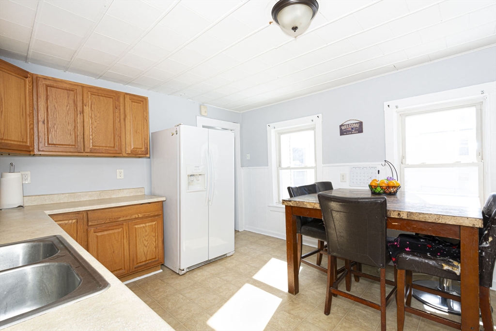 21 Orient St Property Photo 18