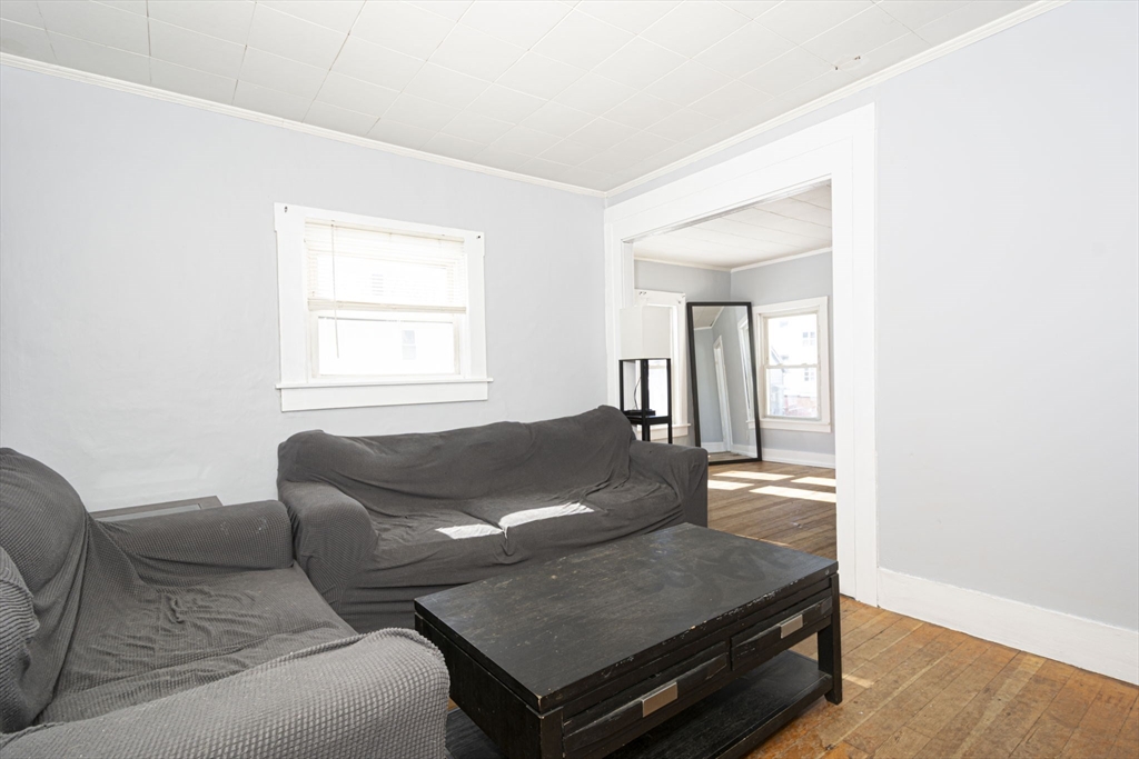 21 Orient St Property Photo 29