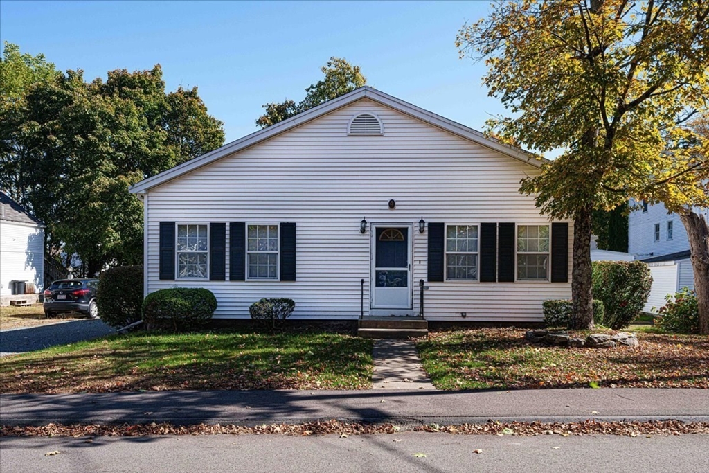 4 Pine St Property Photo