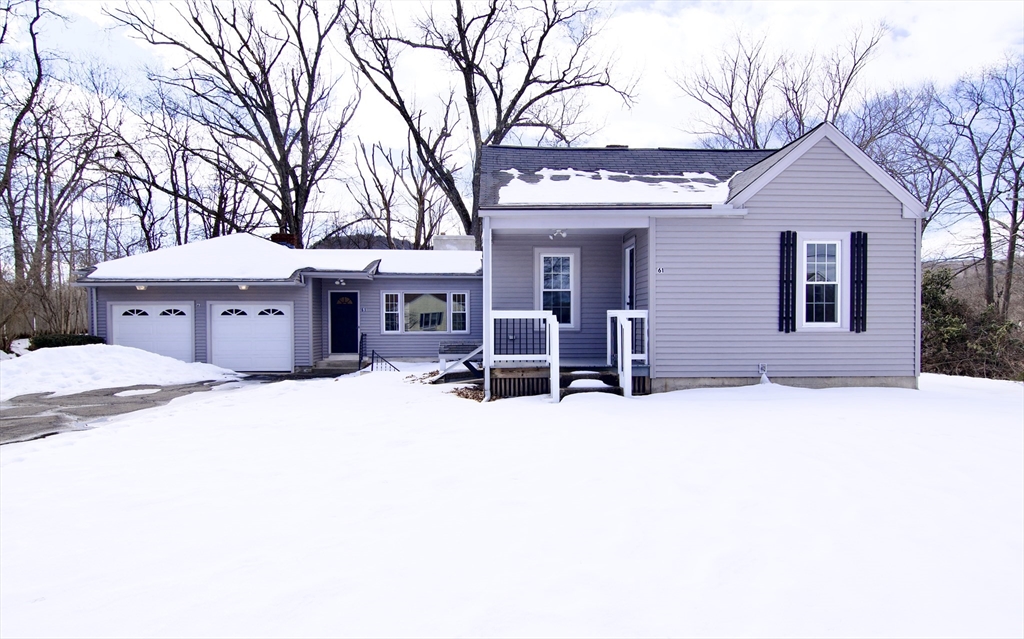 61 Riverview Parkway Property Photo