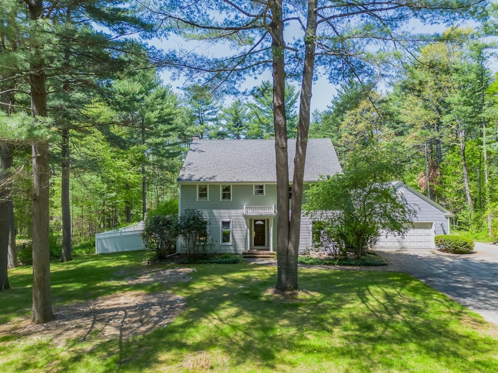 63 Larkspur Dr Property Photo
