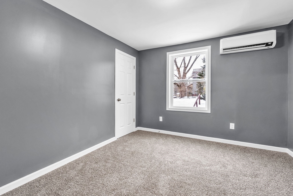 231 Hope St Property Photo 14