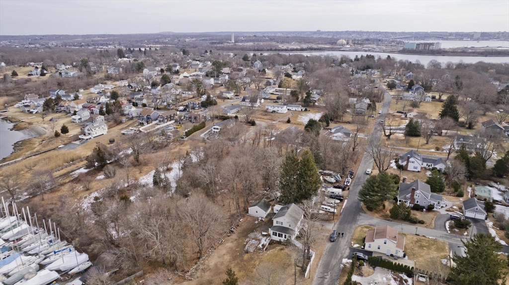 123 Calef Ave Property Photo 3