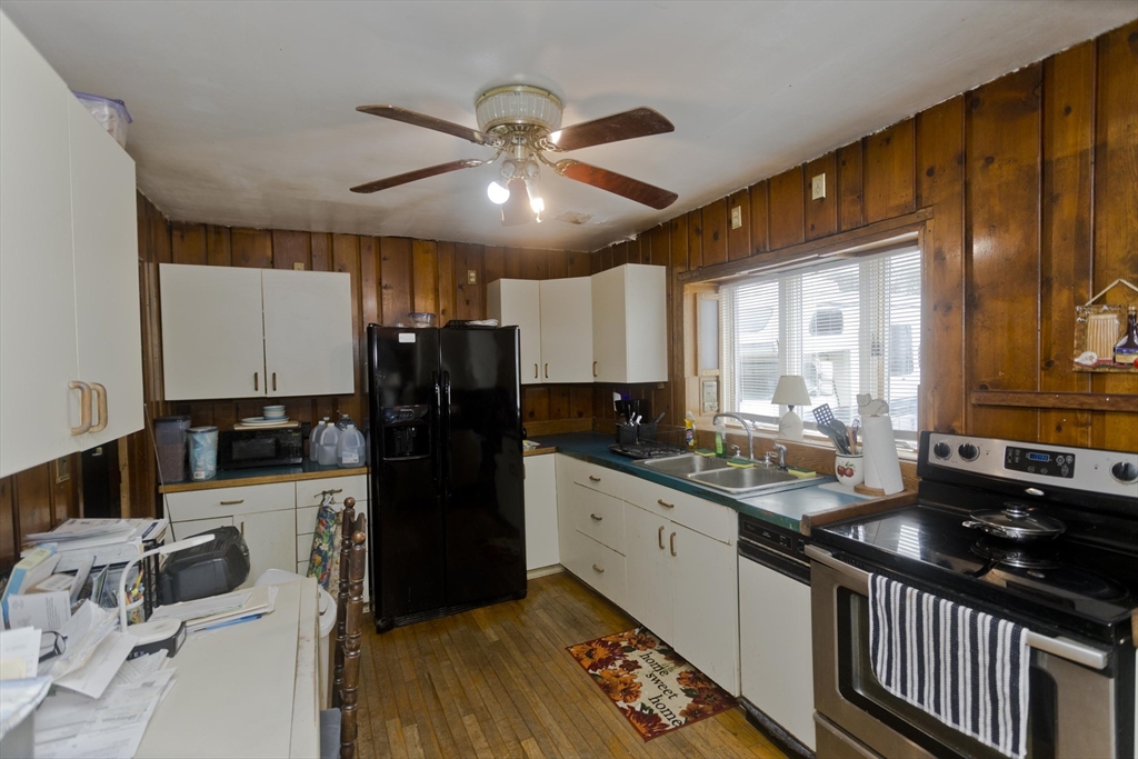 123 Calef Ave Property Photo 7