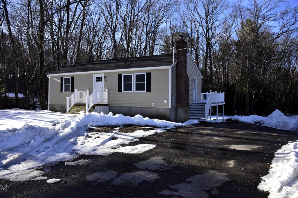 36 Old Southbridge Rd Property Photo