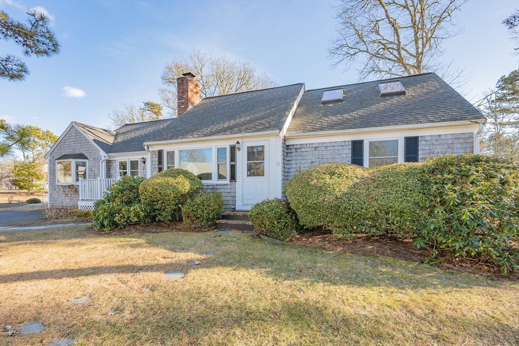 21 Cornerwood Dr Property Photo