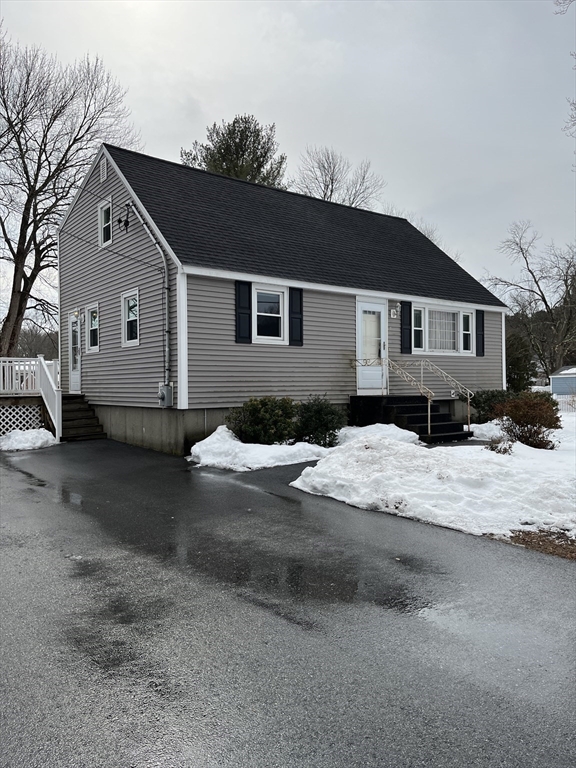 7 Kern Dr Property Photo