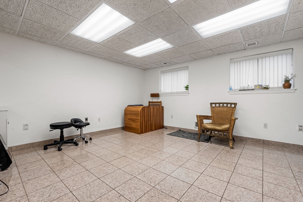 61 Massachusetts Property Photo 20
