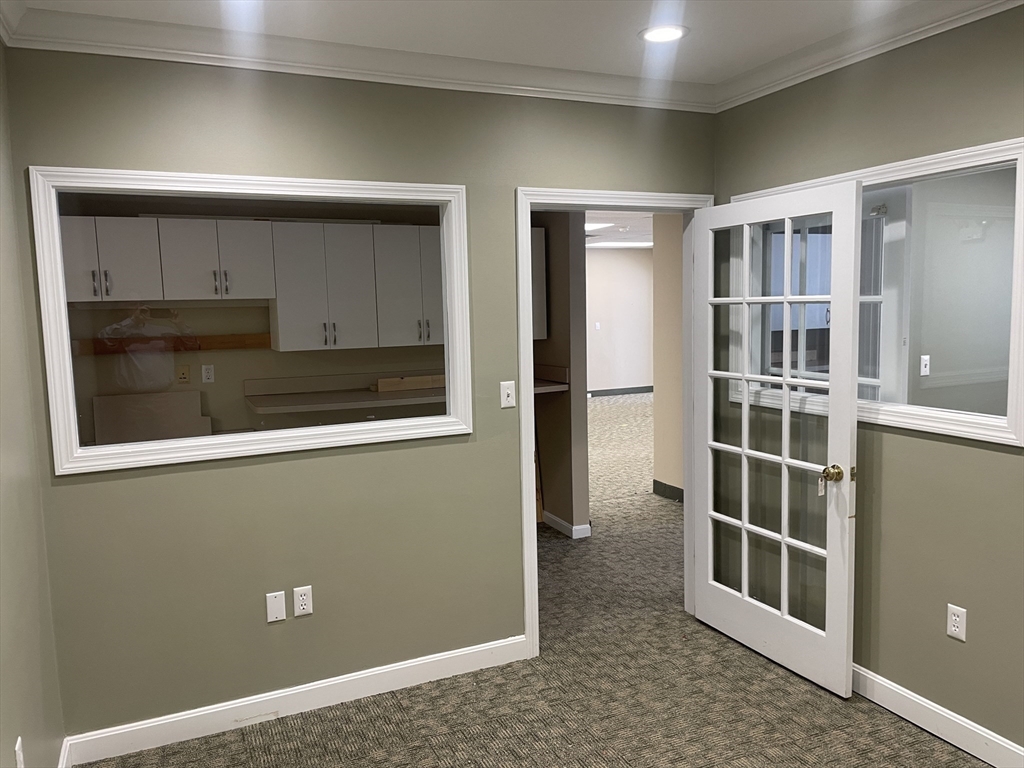 635 Massachusetts Property Photo 10