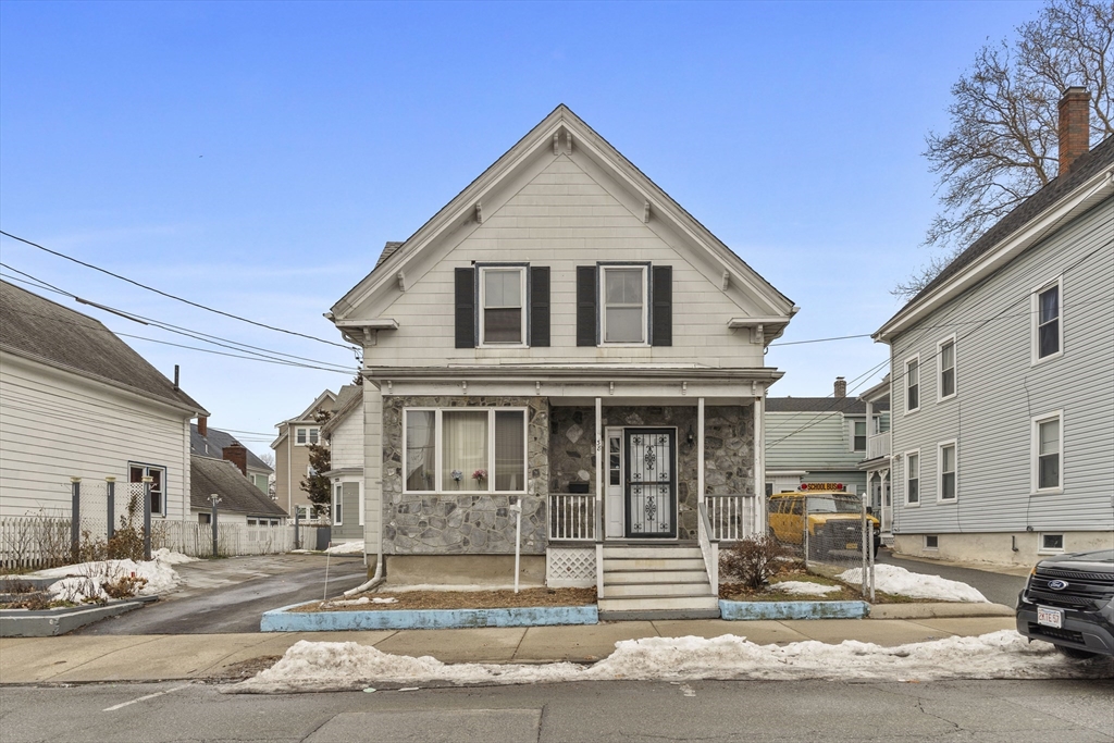 38 Kirtland St Property Photo