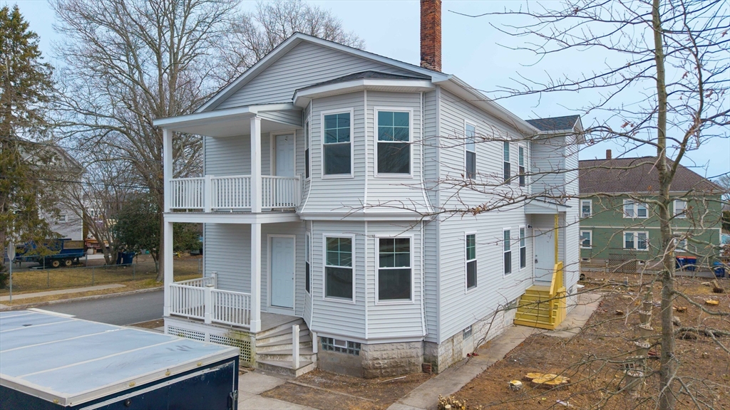296 Hemlock St Property Photo 1
