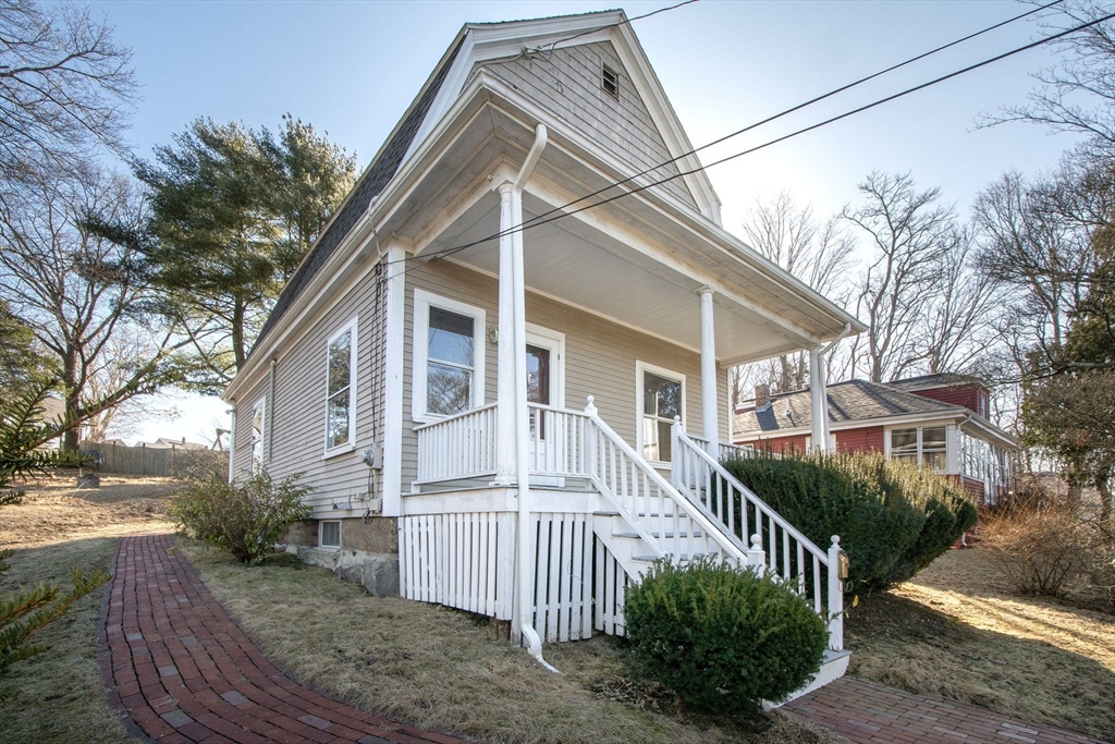 96 Green Street Property Photo