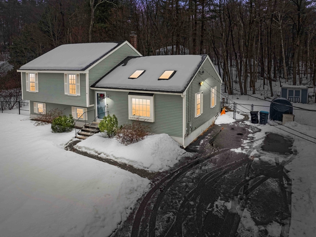 33 Clinton Rd Property Photo