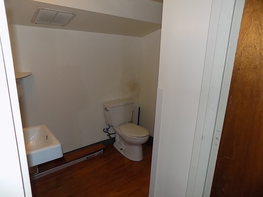 369 North St Property Photo 19