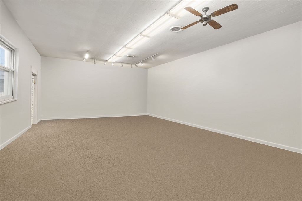 1450-1456 Hyde Park Ave Property Photo 4
