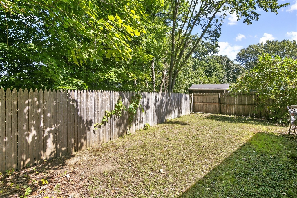 1060 Worcester St Property Photo 14