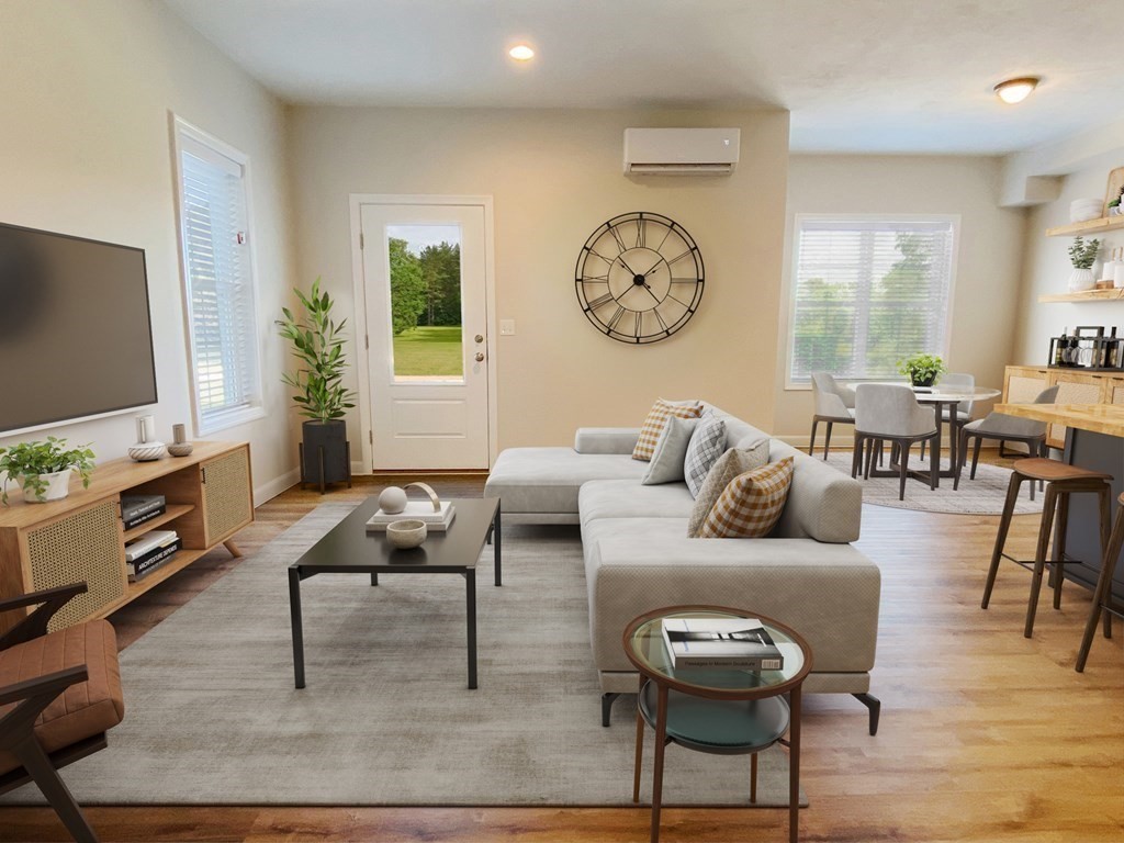 5 Eagle Brook Blvd # 8 Property Photo