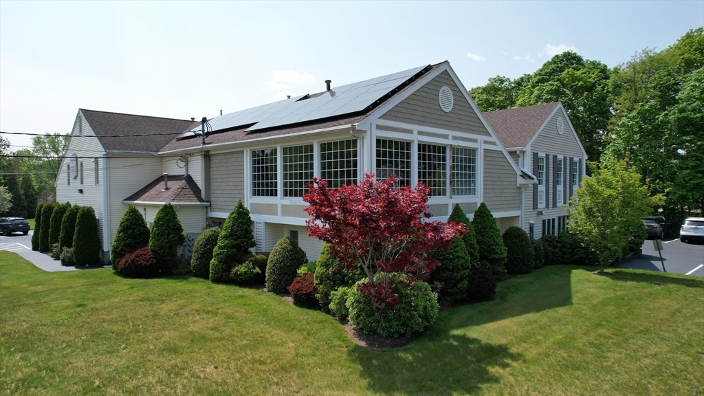 306 Washington St Property Photo 6
