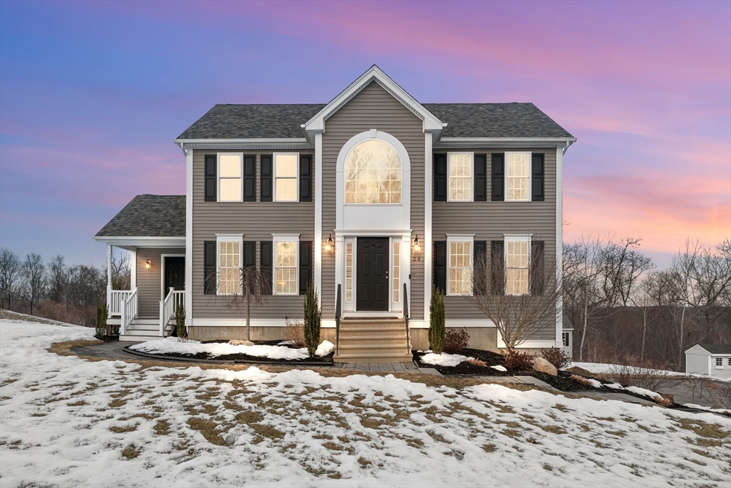 24 Autumn Gate Circle Property Photo
