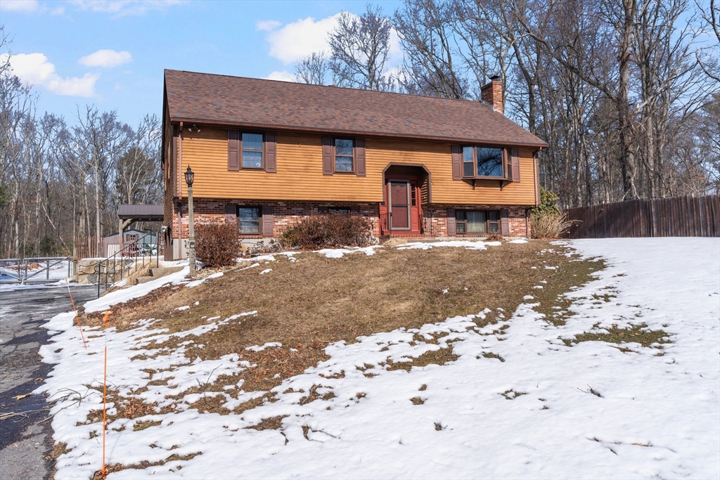 34 Fales Rd Property Photo