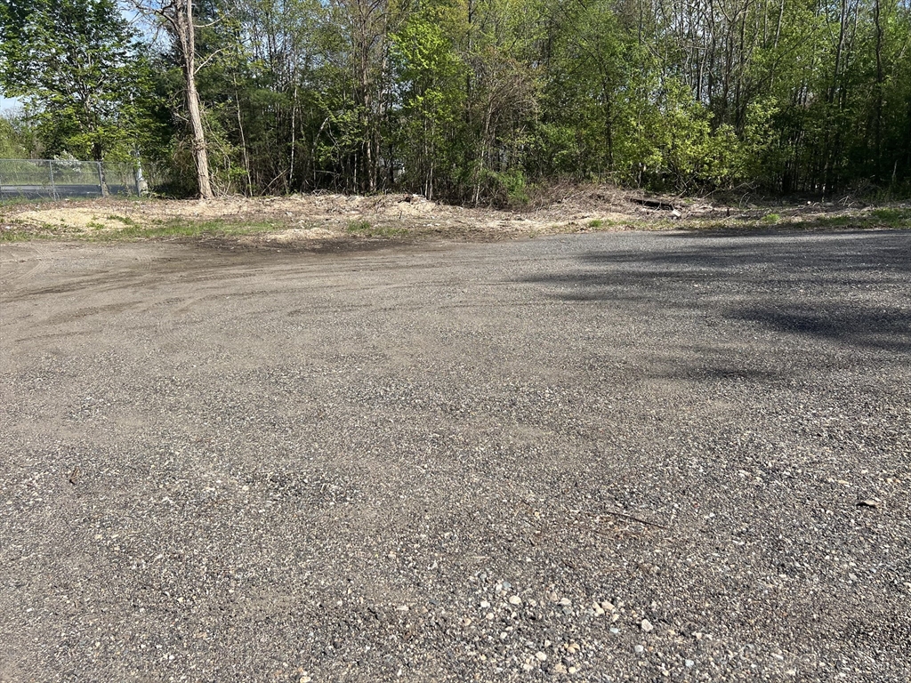 32 Stone Ave Property Photo 7