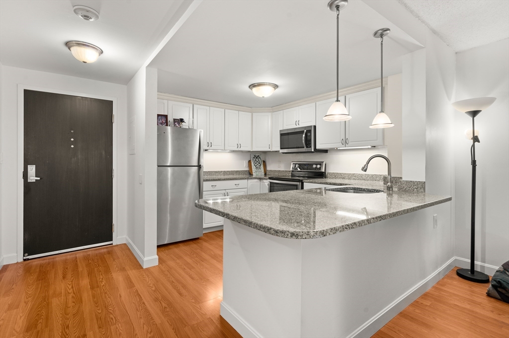 30 Daniels St # 203 Property Photo