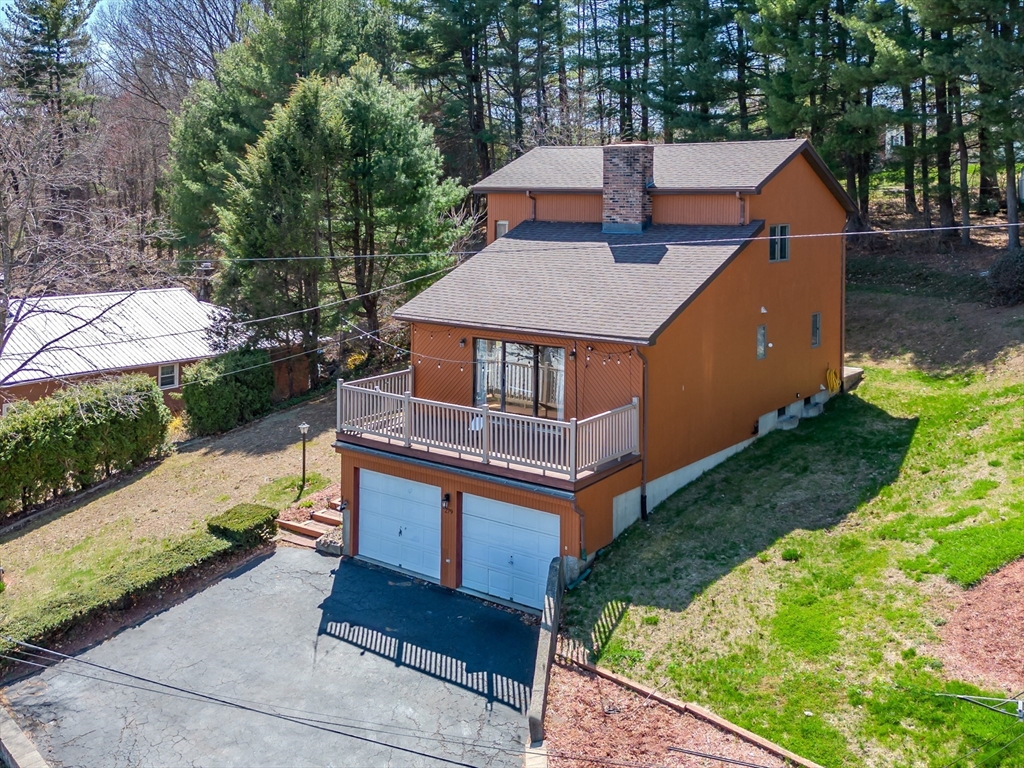 279 Whitney Ave Property Photo