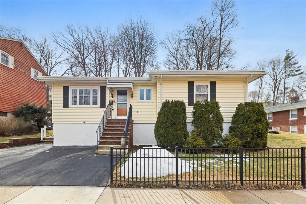 81 Sylvan Street Property Photo