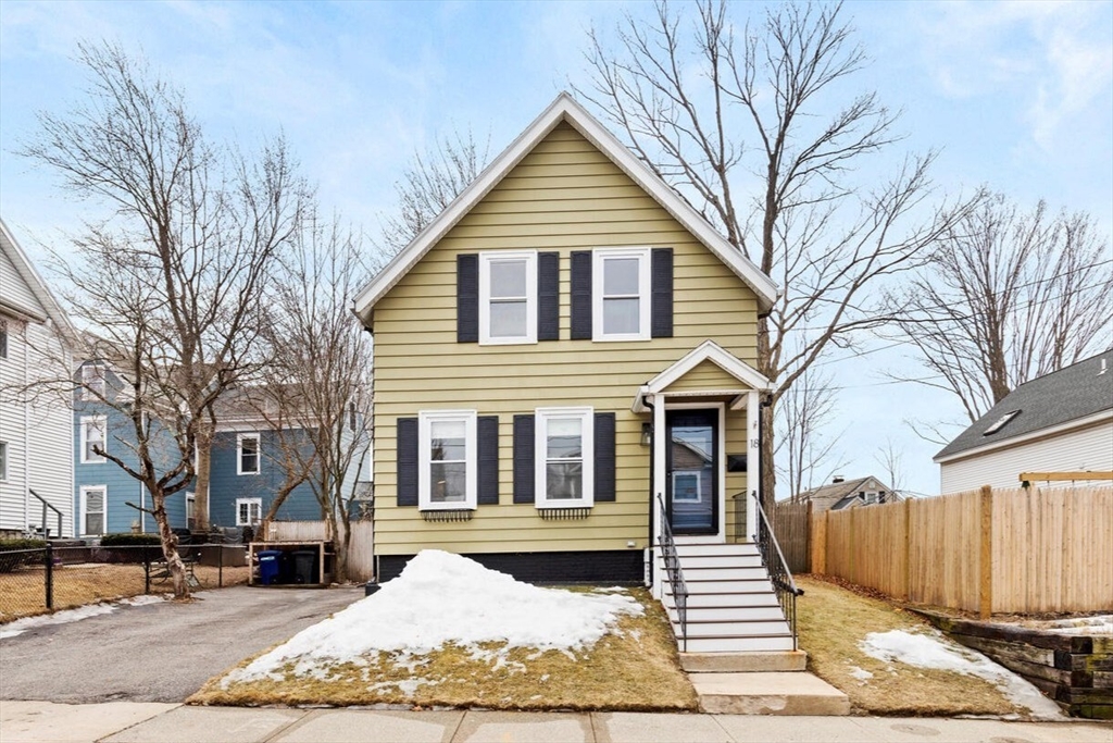 18 Winthrop St Property Photo