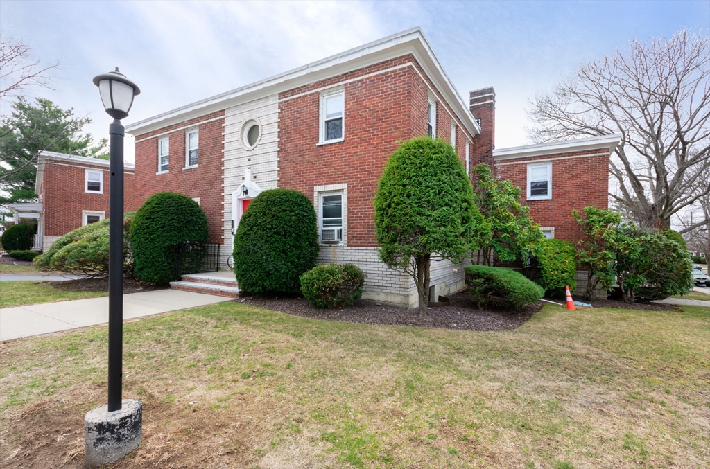 69 Bell Rock St # 4 Property Photo