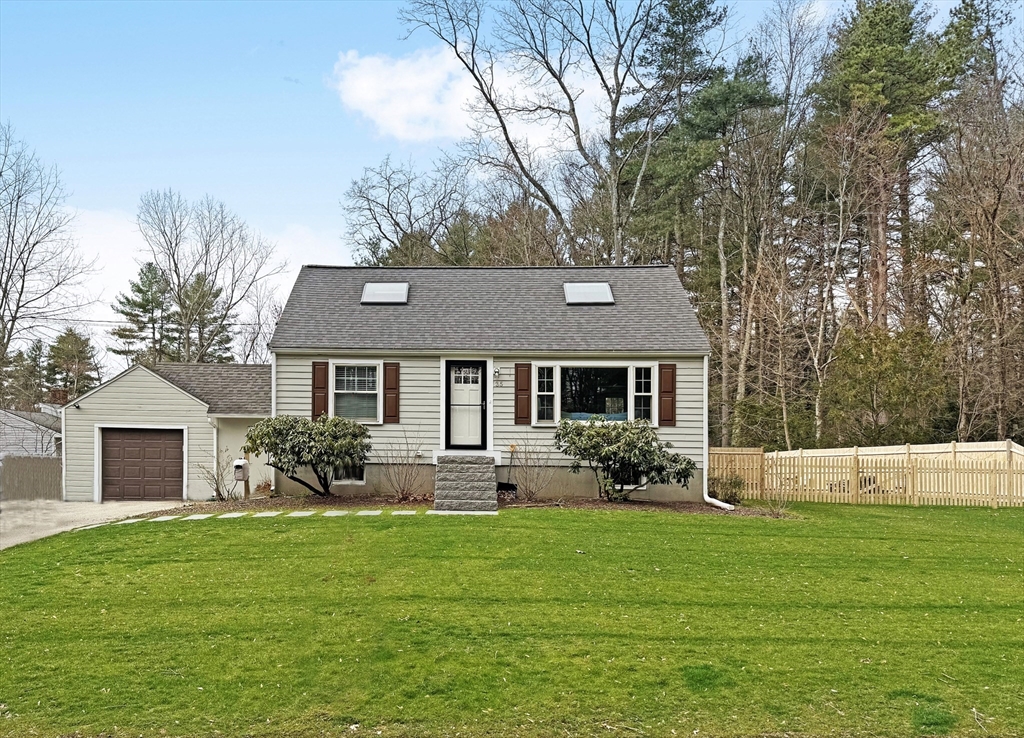 35 Robbins Rd Property Photo