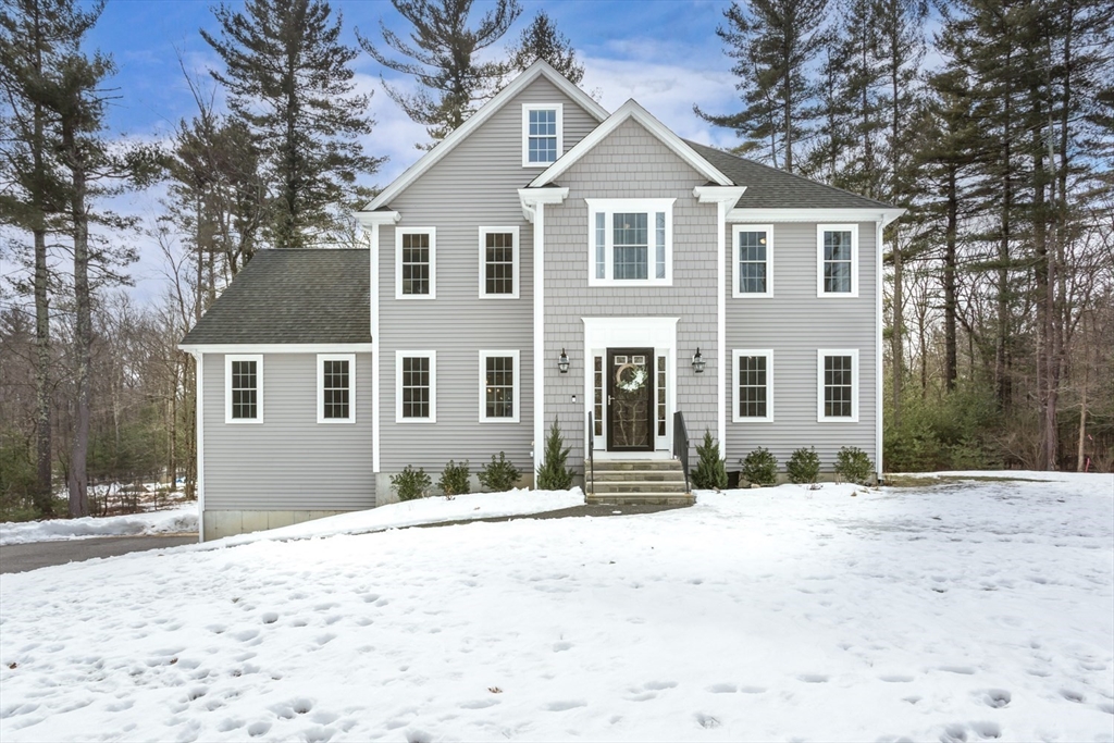 251 Yew St Property Photo