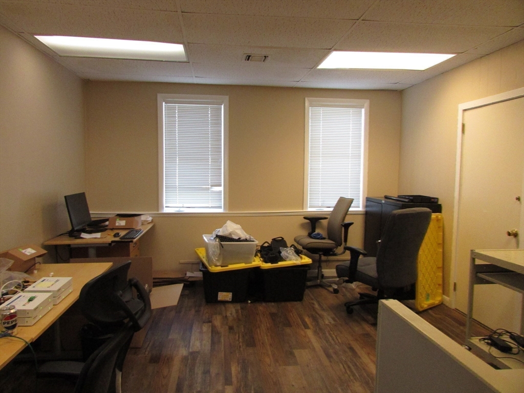 106 Commonwealth Ave Property Photo 11