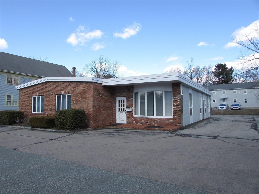 106 Commonwealth Ave Property Photo 12