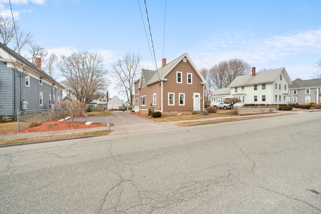 8 Forest Street Property Photo