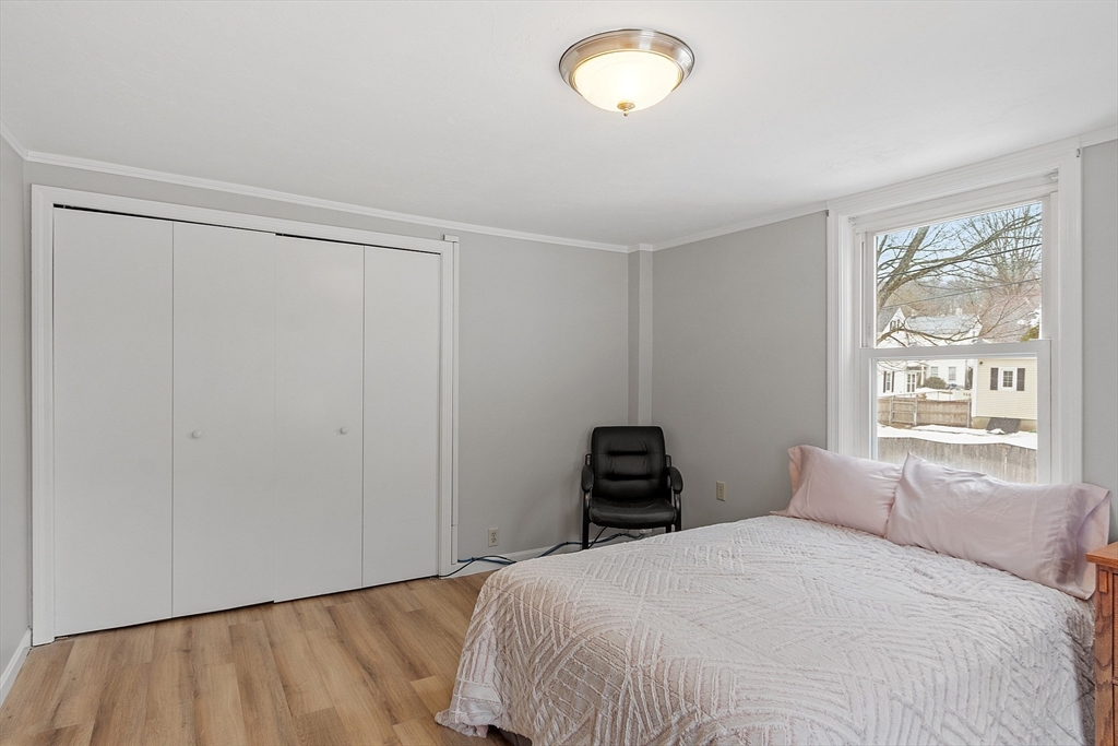48 Pleasant St Property Photo 18