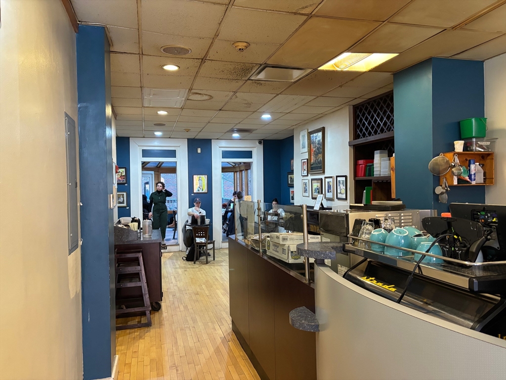 563 Columbus Ave # C2 Property Photo 3